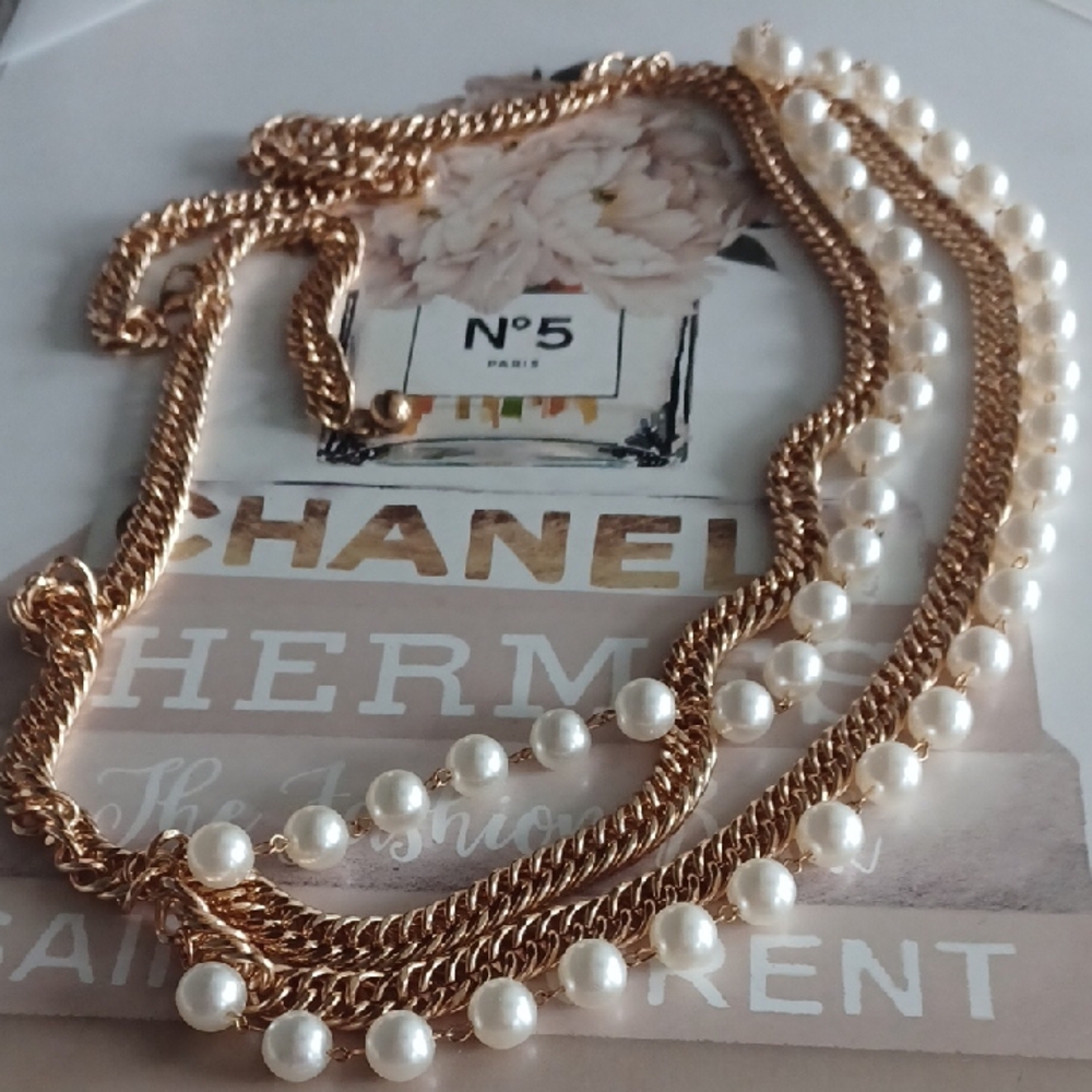 Gold  Chain Belt With Pearls
